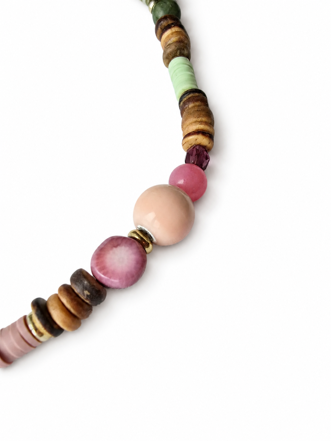 Soft Autumn 4 - very rare mauve coral beads 25052026